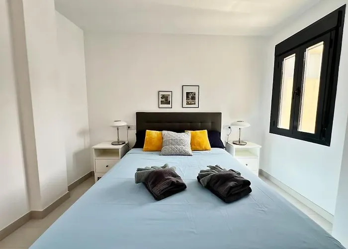 Luxury & New With Pool Ii Апартаменты *